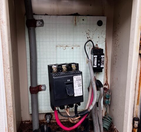 倉庫のジャンクがヒーローに