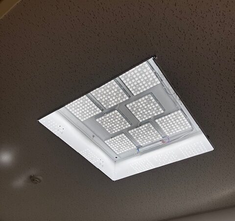 １３８日間、病院の明かりを守れ